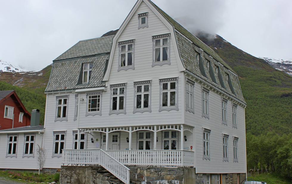 Blanda Besøk På Villa Norangdal - Www.hellesylt.info